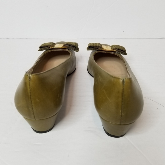 Salvatore Ferragamo heels - Picture 4 of 8